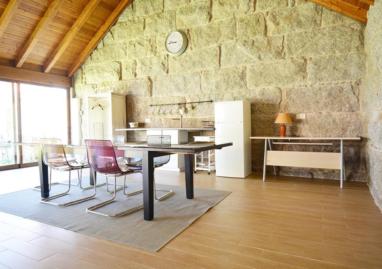 Galihost - Casa Con Precioso Jardin En Vilanova De Arousa Luaran gambar